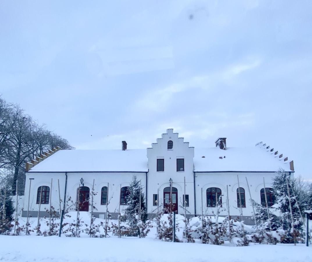 Vita Huset Pa Osterlen Gärsnäs Eksteriør billede
